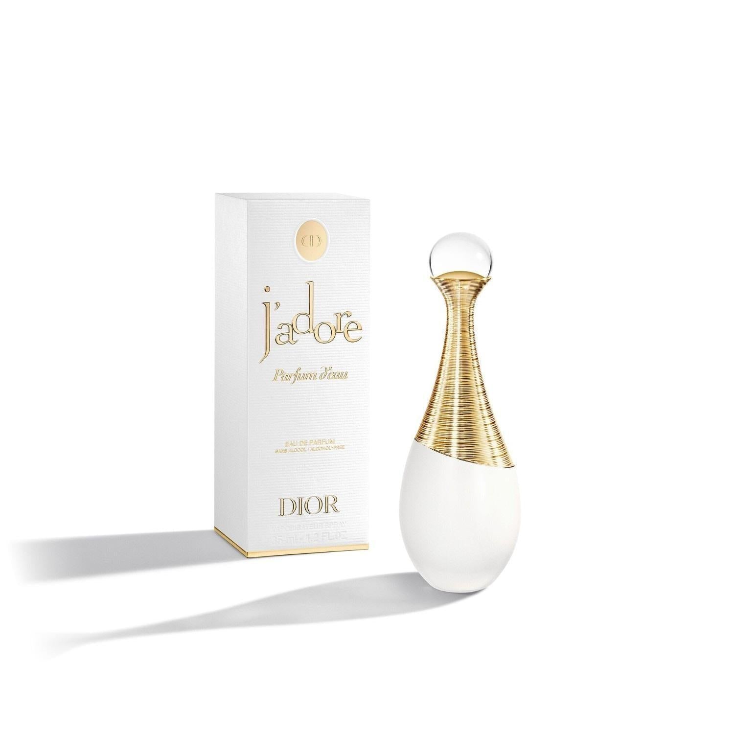 Christian Dior J'adore Parfum d'Eau Eau de Parfum Women 30ml – Pure Floral Luxury.